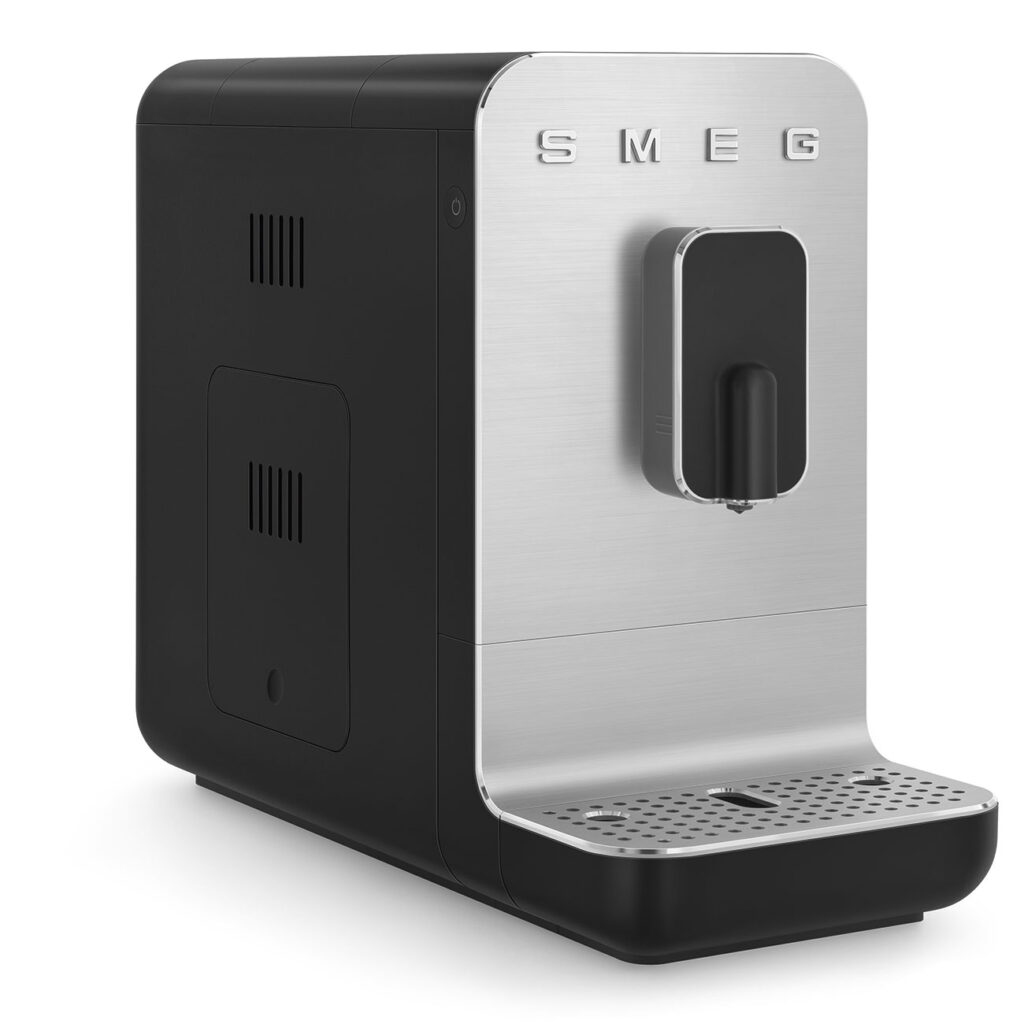 Smeg Compact automatic coffee machine - Image 3