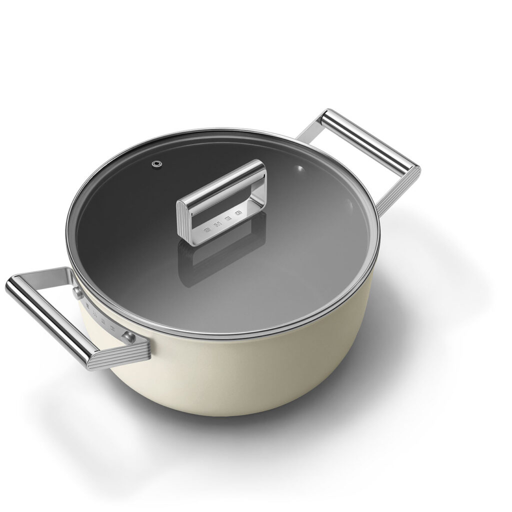 Smeg Non-stick 24 cm Casserole Dish