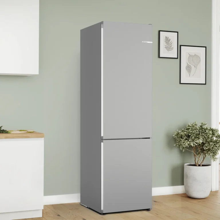 Frigorifero Bosch Serie 4 Frigo combinato a libera installazione 203x60 cm Metal look, Total No Frost - KGN392LCF