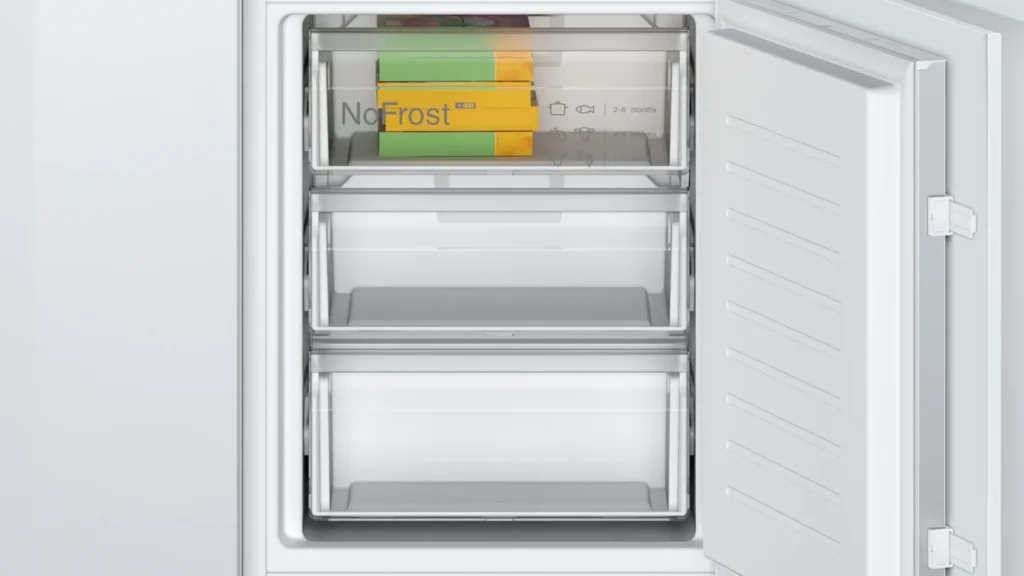 Frigorifero combinato da incasso Bosch Serie 2 177.2 x 54.1 cm - KIN86NSE0 - Image 5